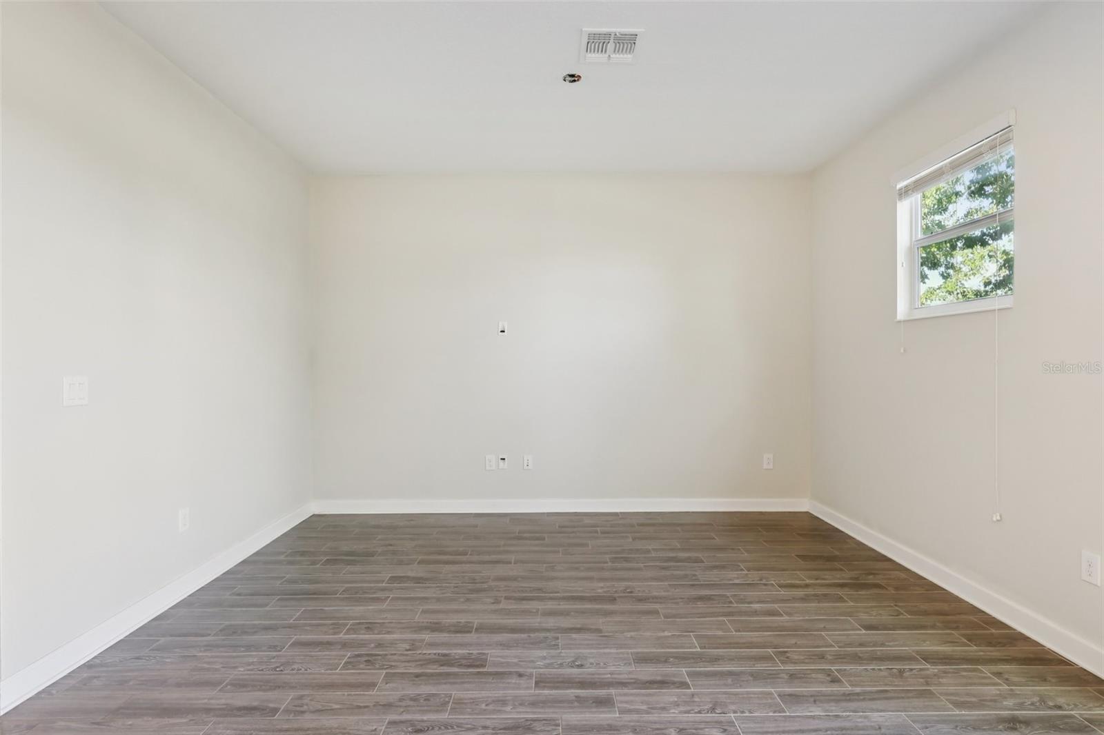 STOREY LAKE TR K - Residential