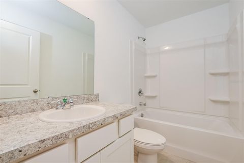 Tiny photo for 2042 Hemingway Circle, Groveland, FL 34736 (MLS # O6395377)