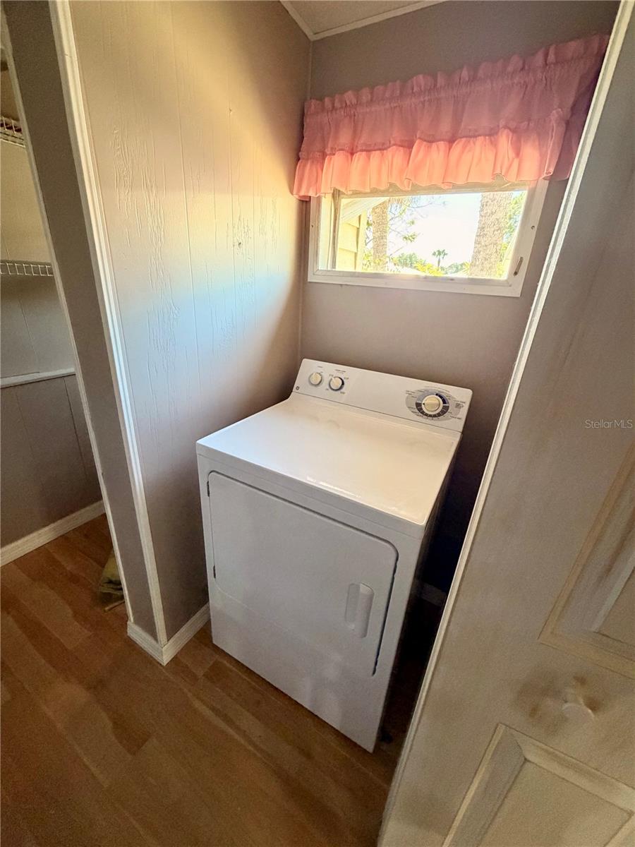 HOLIDAY PARK - Residential