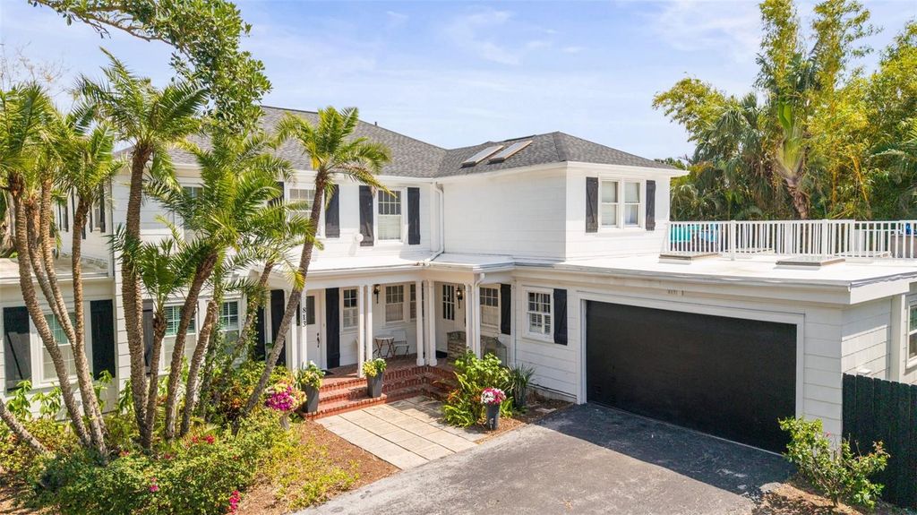 Photo of 813 Hudson Avenue, Sarasota, FL 34236 (MLS # A4691953)