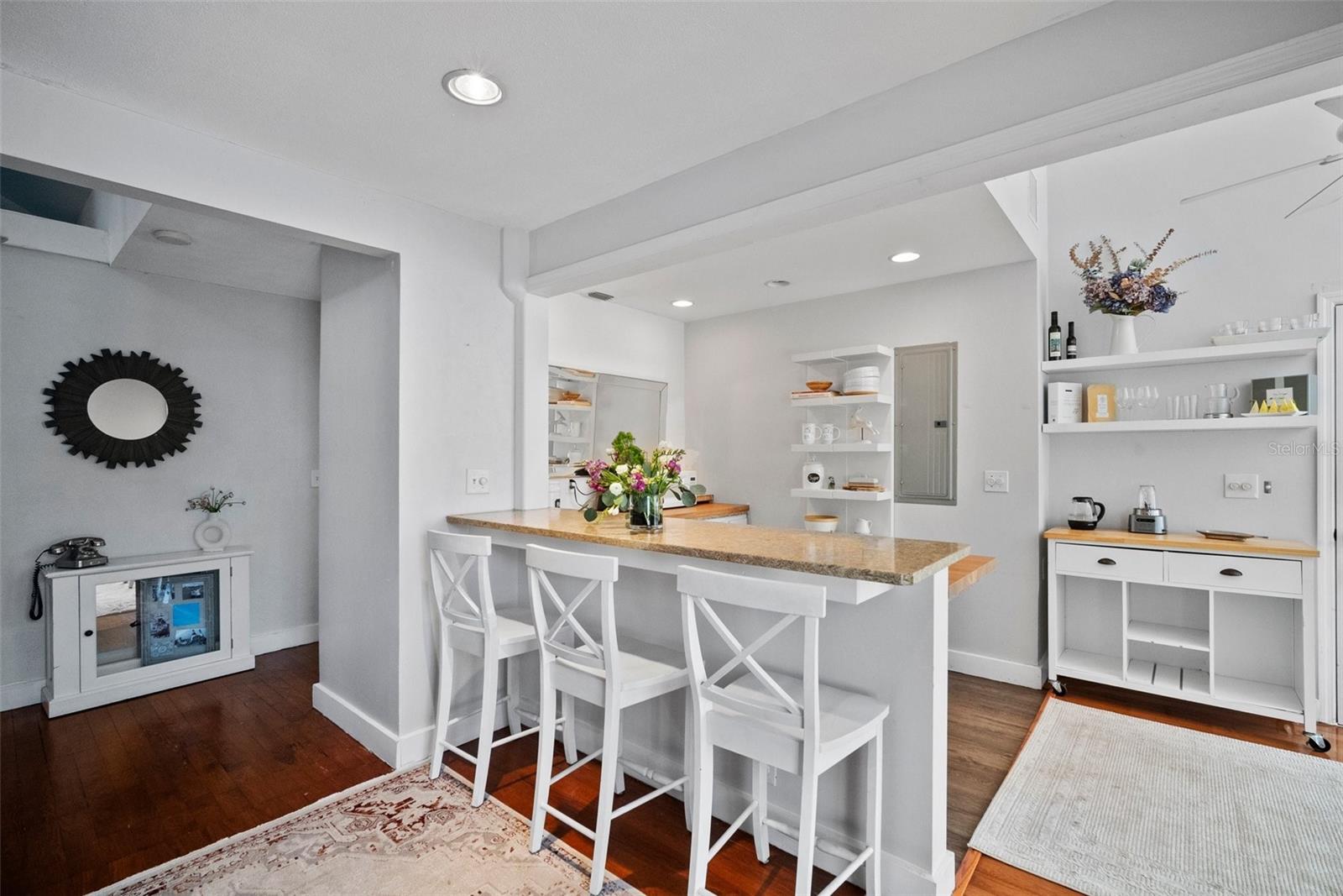 STRONGS POINT OF - Residential