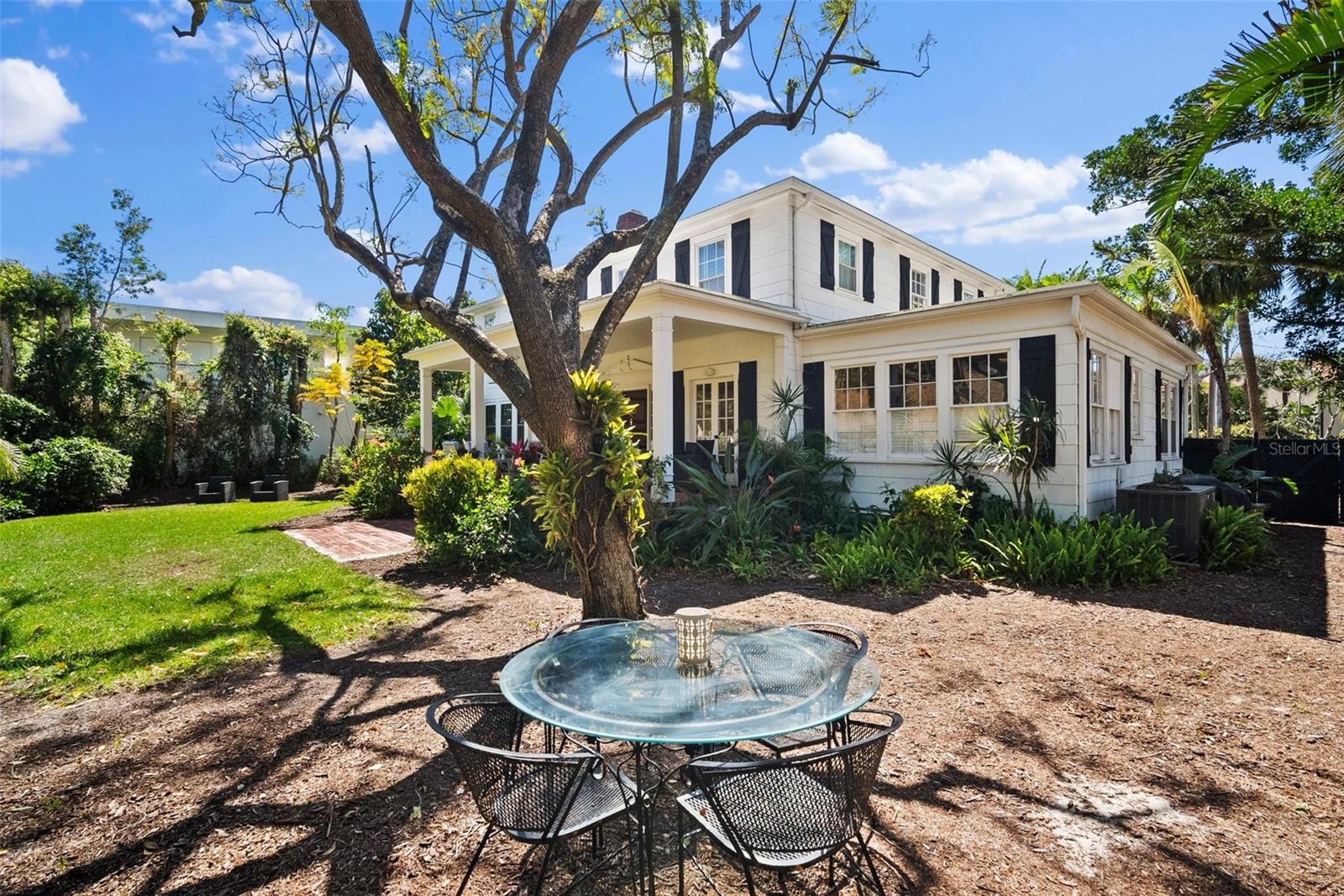 STRONGS POINT OF - Residential