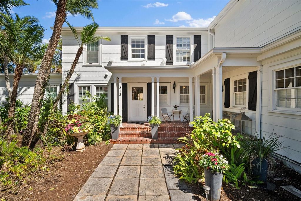Photo of 813 Hudson Avenue, Sarasota, FL 34236 (MLS # A4691953)