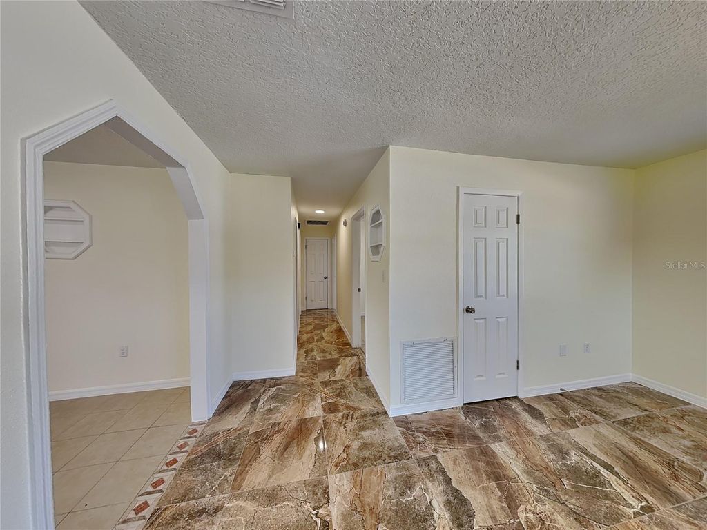 Photo of 465 Oak Drive, Tavares, FL 32778 (MLS # O6385365)