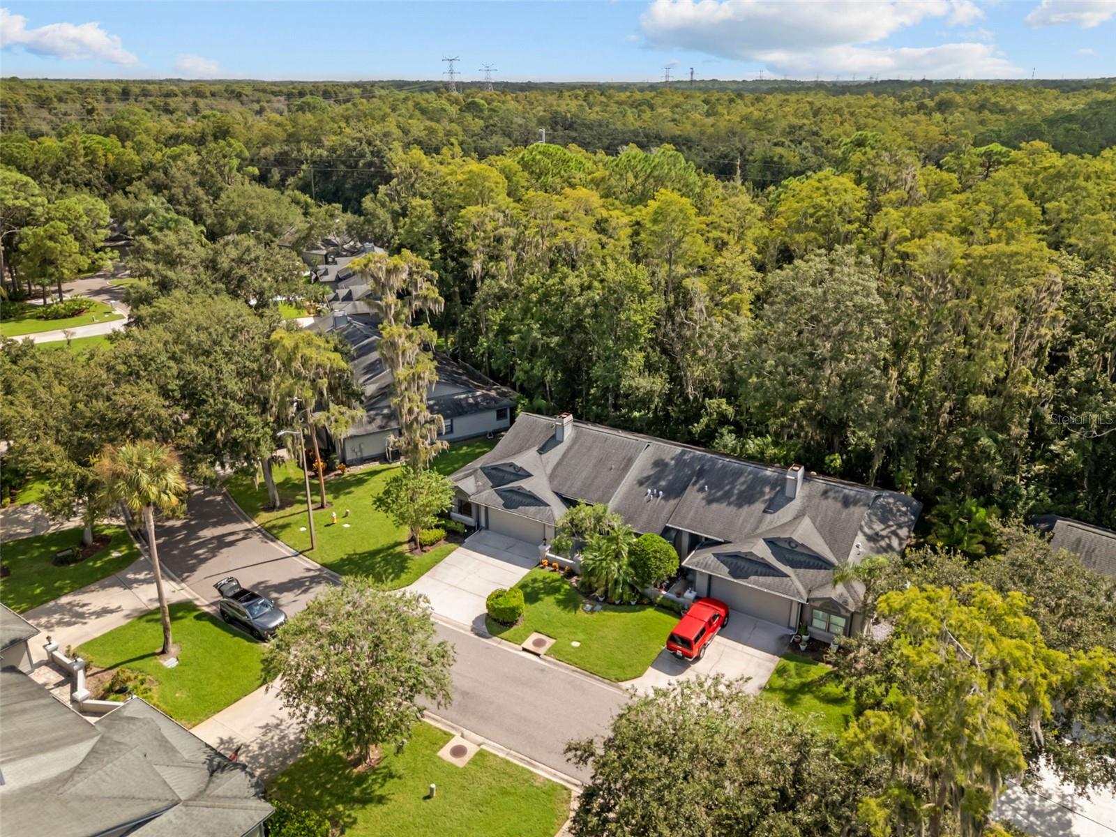 HUNTERS TRAIL TWNHMS - Residential