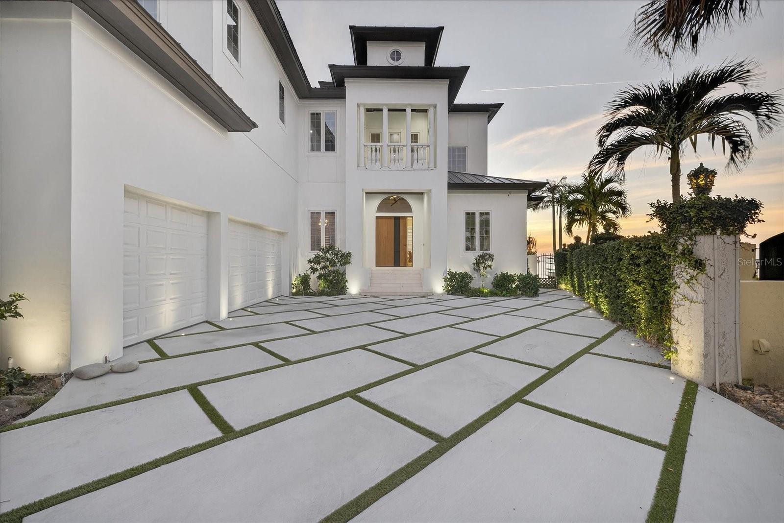 THE RESERVE OF OLD TAMPA BAY - Residential