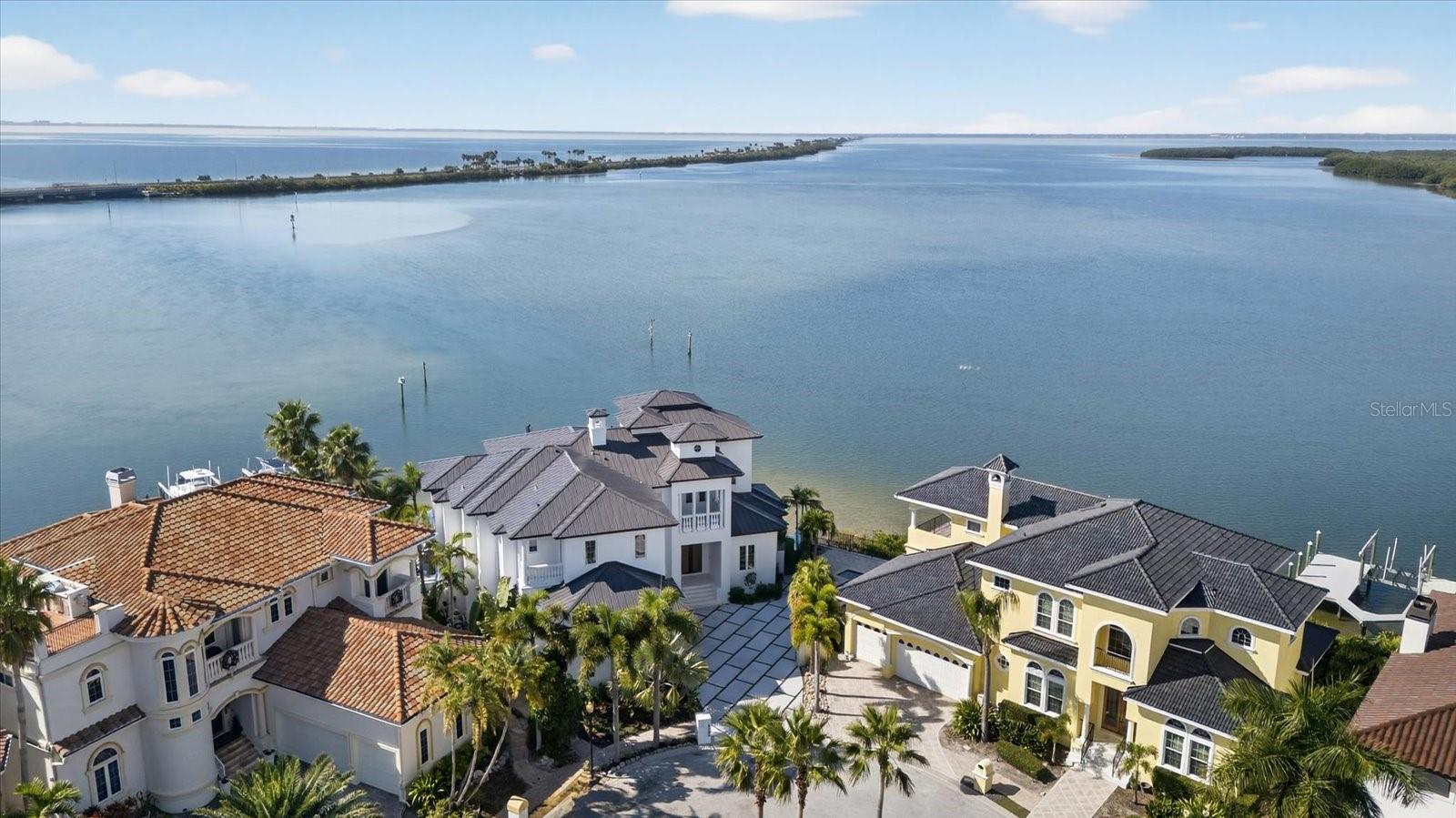 THE RESERVE OF OLD TAMPA BAY - Residential