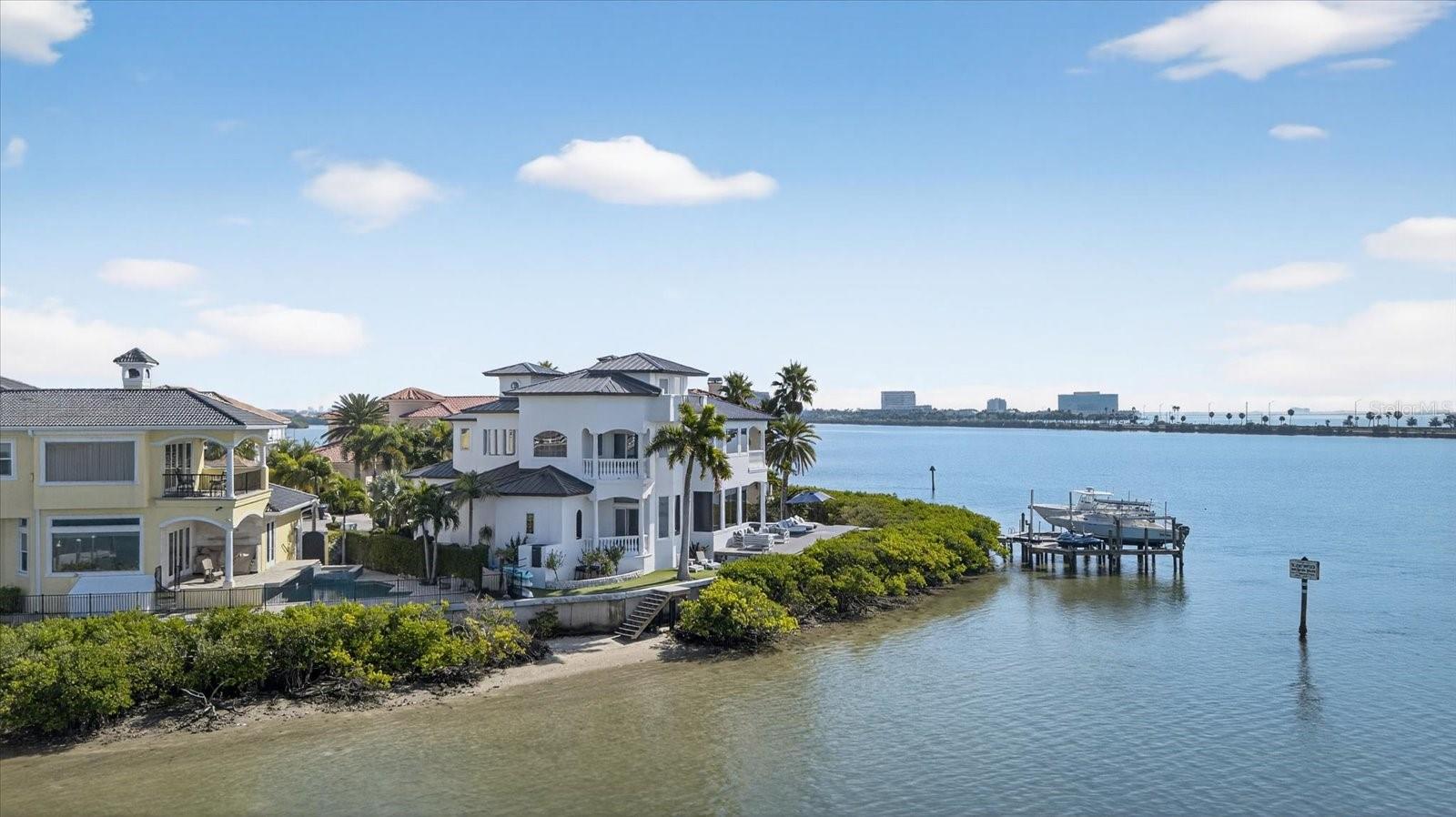 THE RESERVE OF OLD TAMPA BAY - Residential