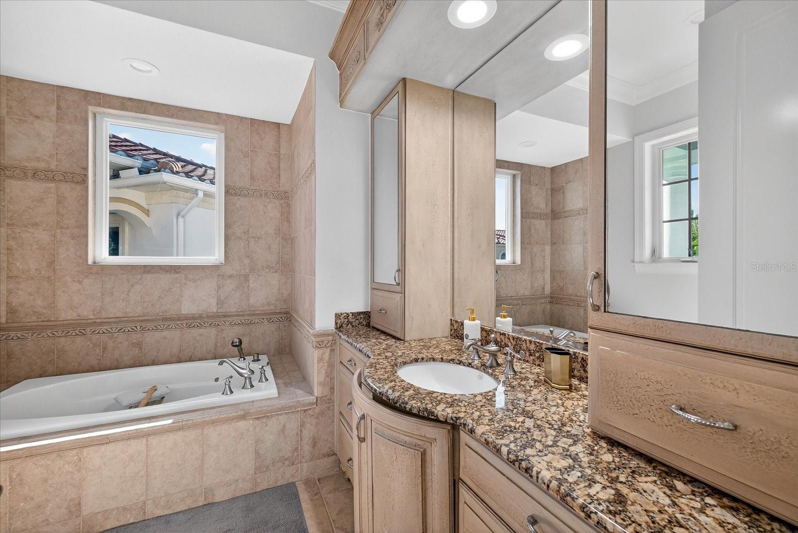 THE RESERVE OF OLD TAMPA BAY - Residential