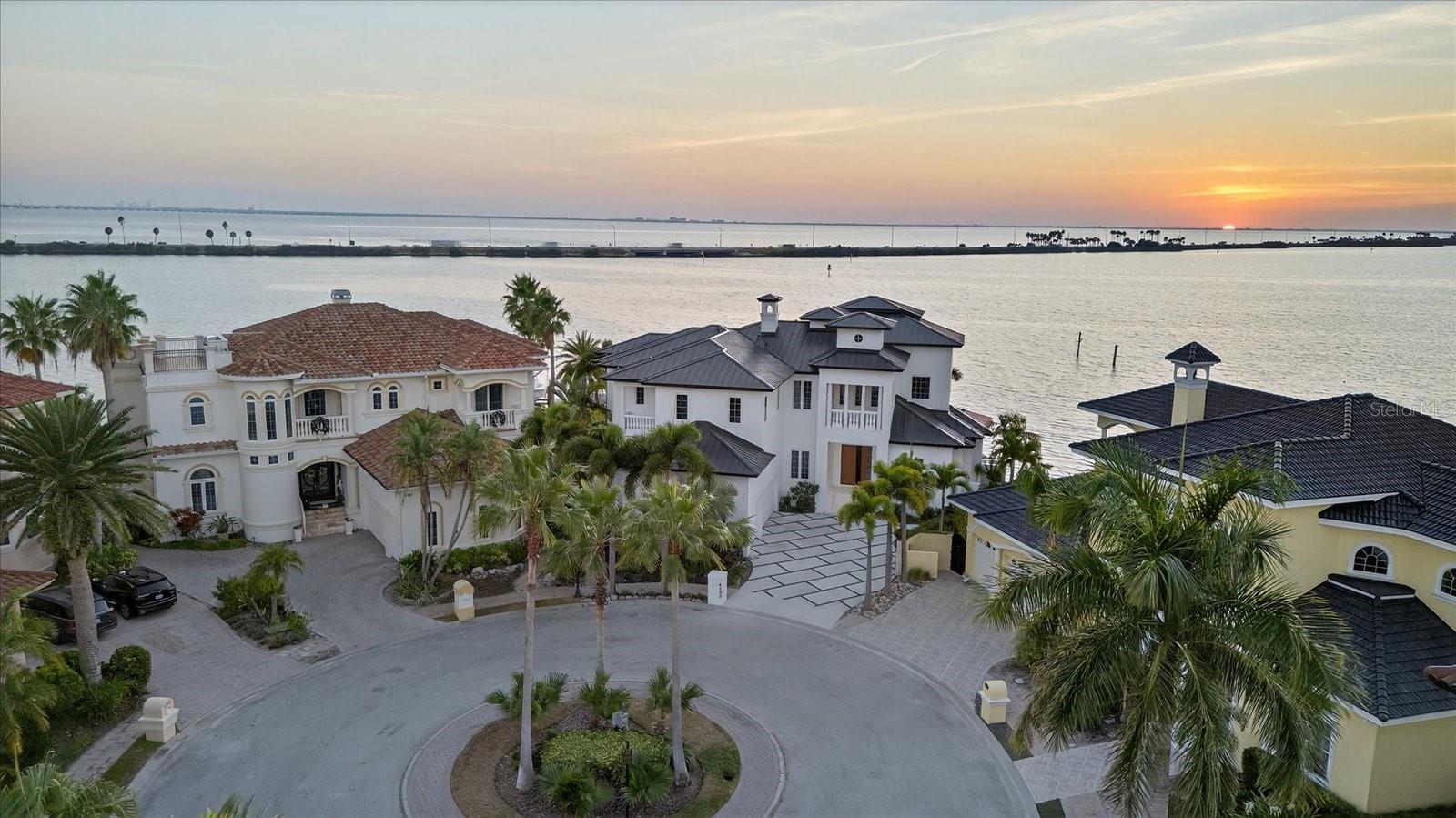 THE RESERVE OF OLD TAMPA BAY - Residential
