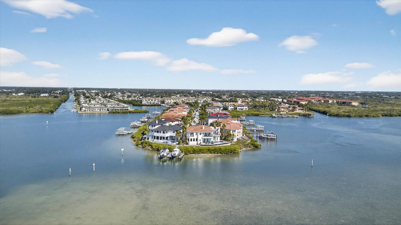 THE RESERVE OF OLD TAMPA BAY - Residential