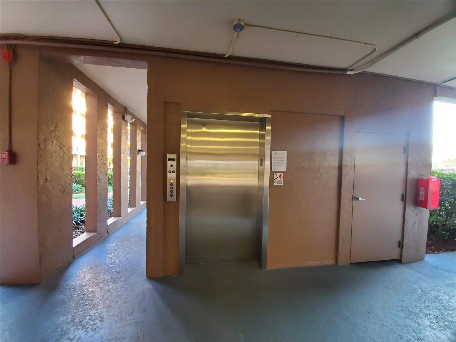 GOLFVIEW I CONDO - Residential Lease