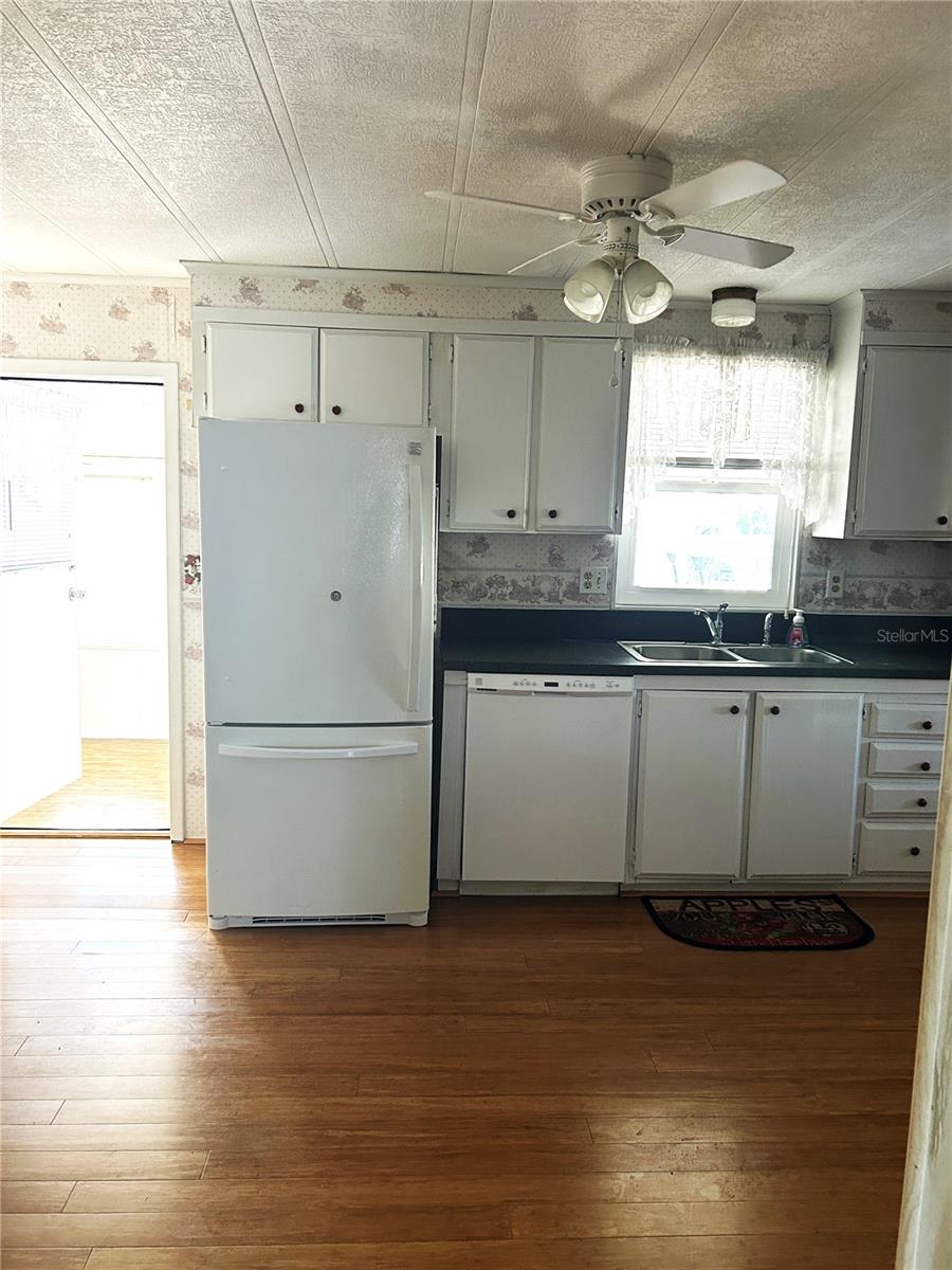 SHADY OAKS MOBILE MODULAR ESTATES - Residential
