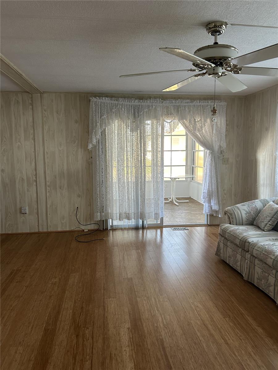 SHADY OAKS MOBILE MODULAR ESTATES - Residential