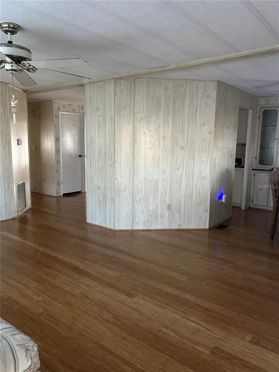 SHADY OAKS MOBILE MODULAR ESTATES - Residential