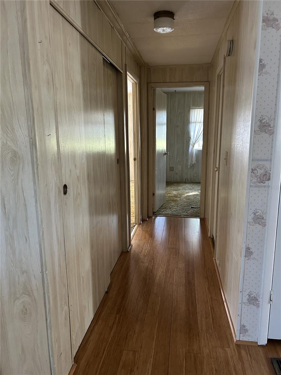 SHADY OAKS MOBILE MODULAR ESTATES - Residential