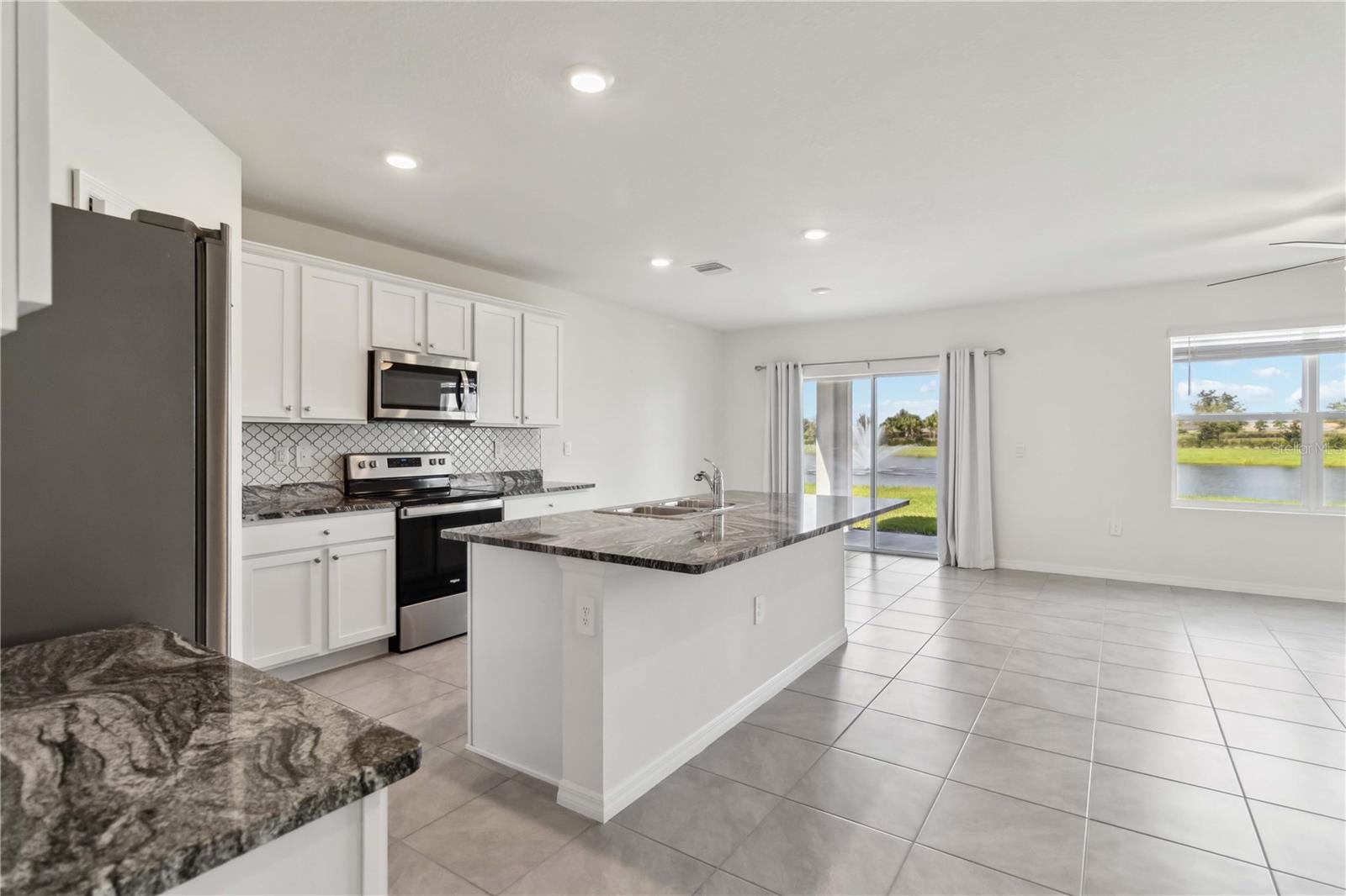 LAKEWOOD RANCH SOLERA PH IC & ID - Residential Lease