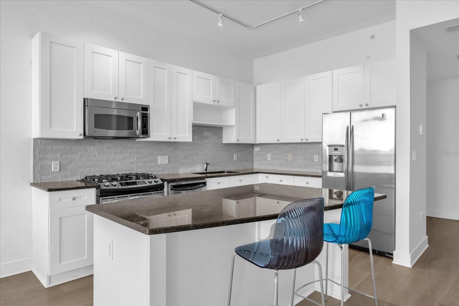 VUE/LK EOLA - Residential