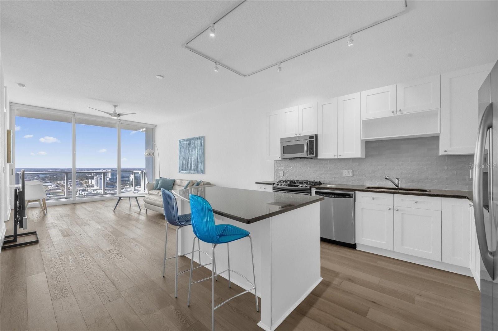 VUE/LK EOLA - Residential