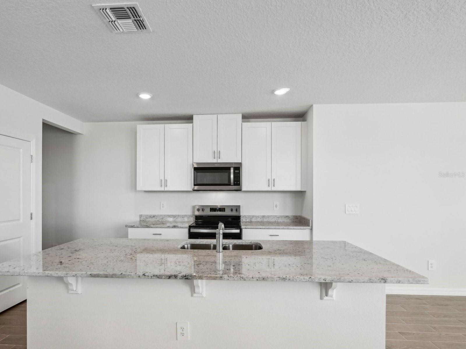 137 WHITELAND BEND