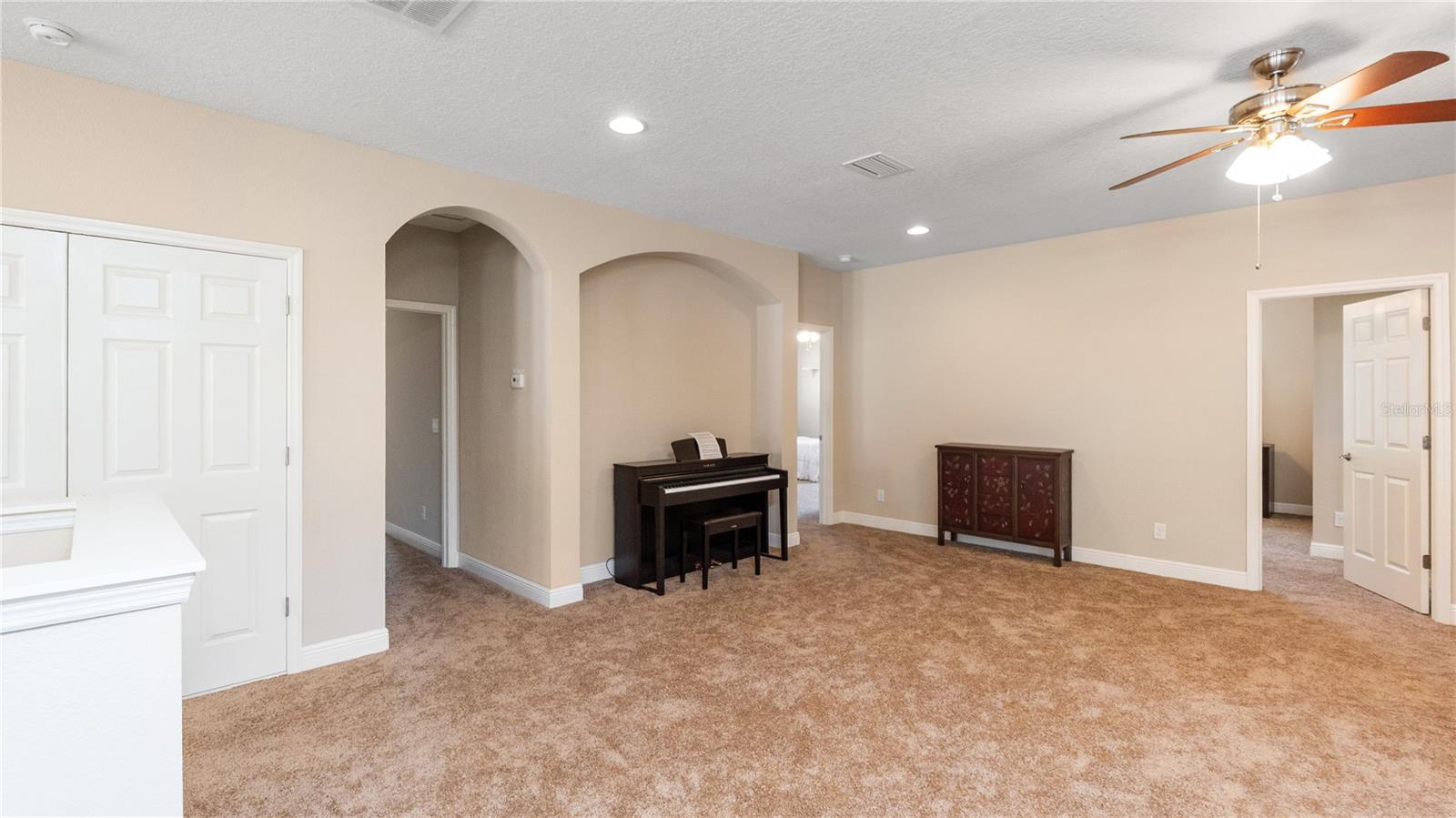 MANORS AT FOREST GLEN - Residential