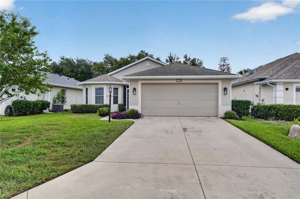 Photo of 27134 Nostalgia Drive, Leesburg, FL 34748 (MLS # G5114067)