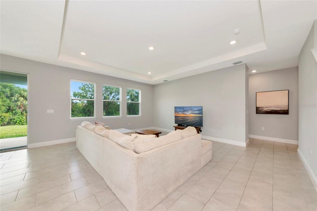 Photo of 171 Bright Ibis Avenue, Apollo Beach, FL 33572 (MLS # A4664065)
