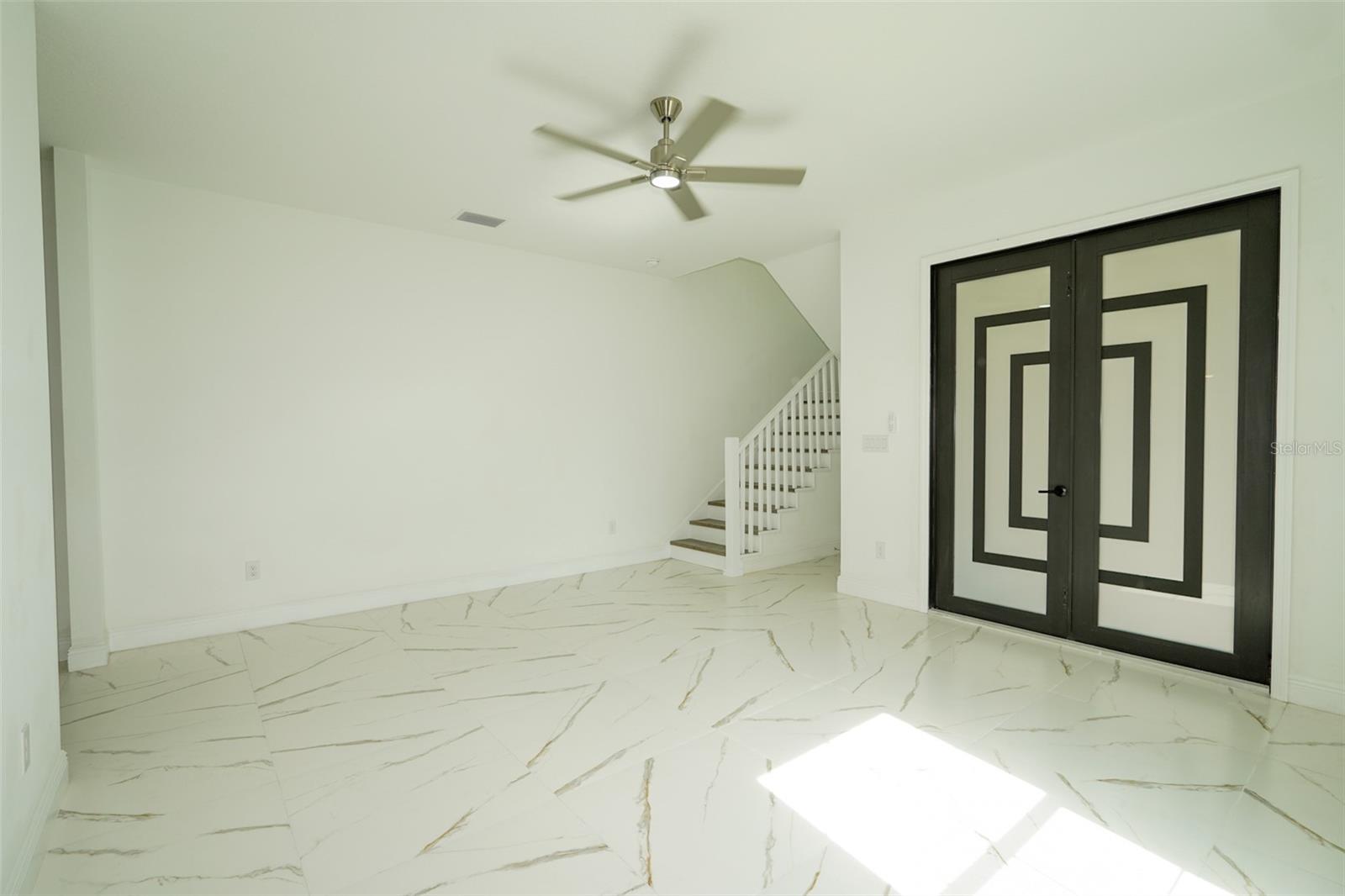SUBDIVISION OF TRACTS 15 & 1 - Residential Lease