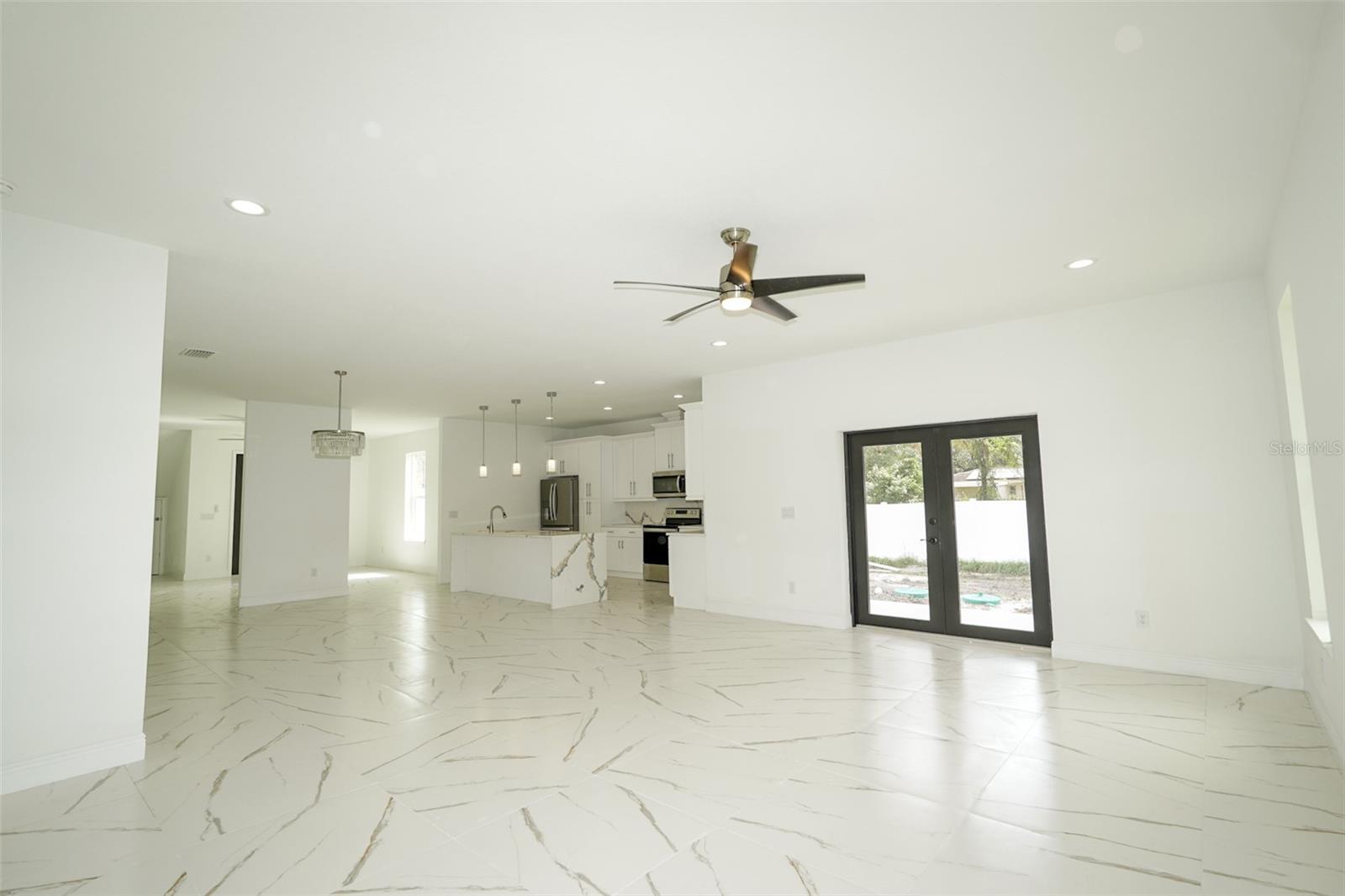 SUBDIVISION OF TRACTS 15 & 1 - Residential Lease