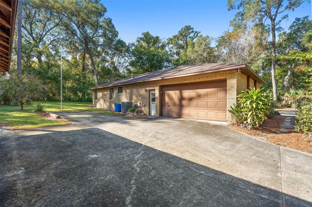 Photo of 1470 Alden Street, Deland, FL 32720 (MLS # V4946041)