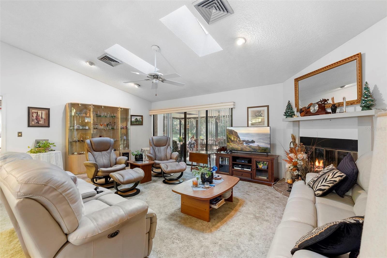 RYGATE - Residential