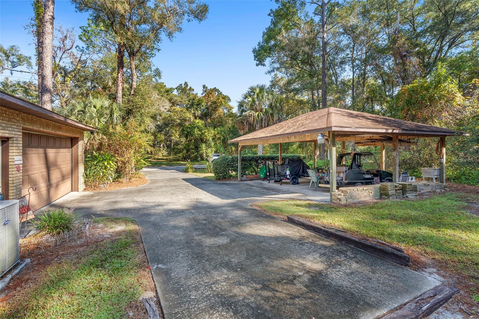 RYGATE - Residential