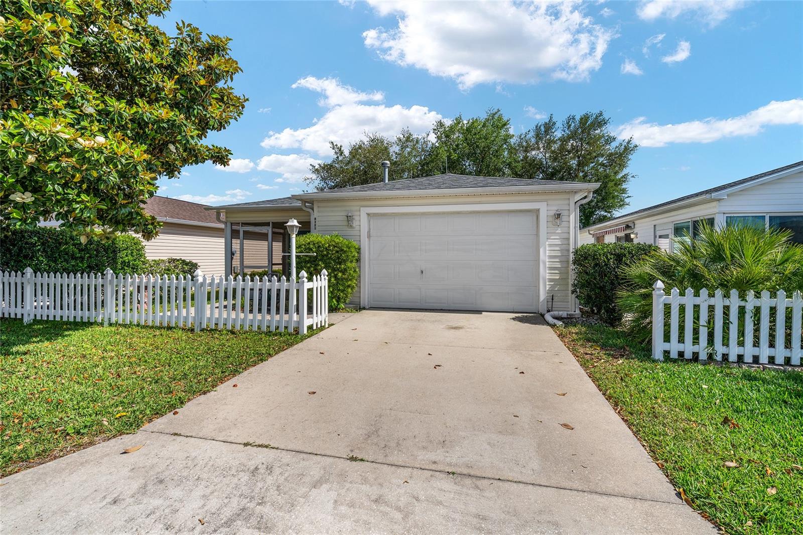 8221 SE 169TH PALOWNIA LOOP