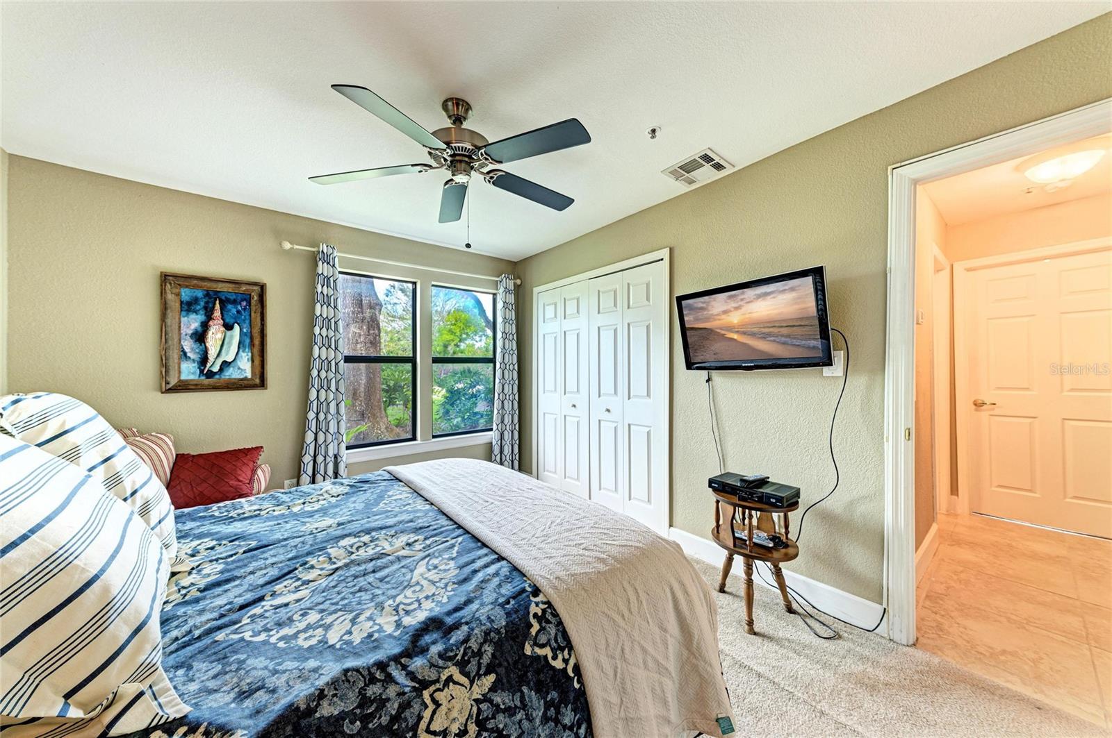 VINTAGE GRAND - Residential