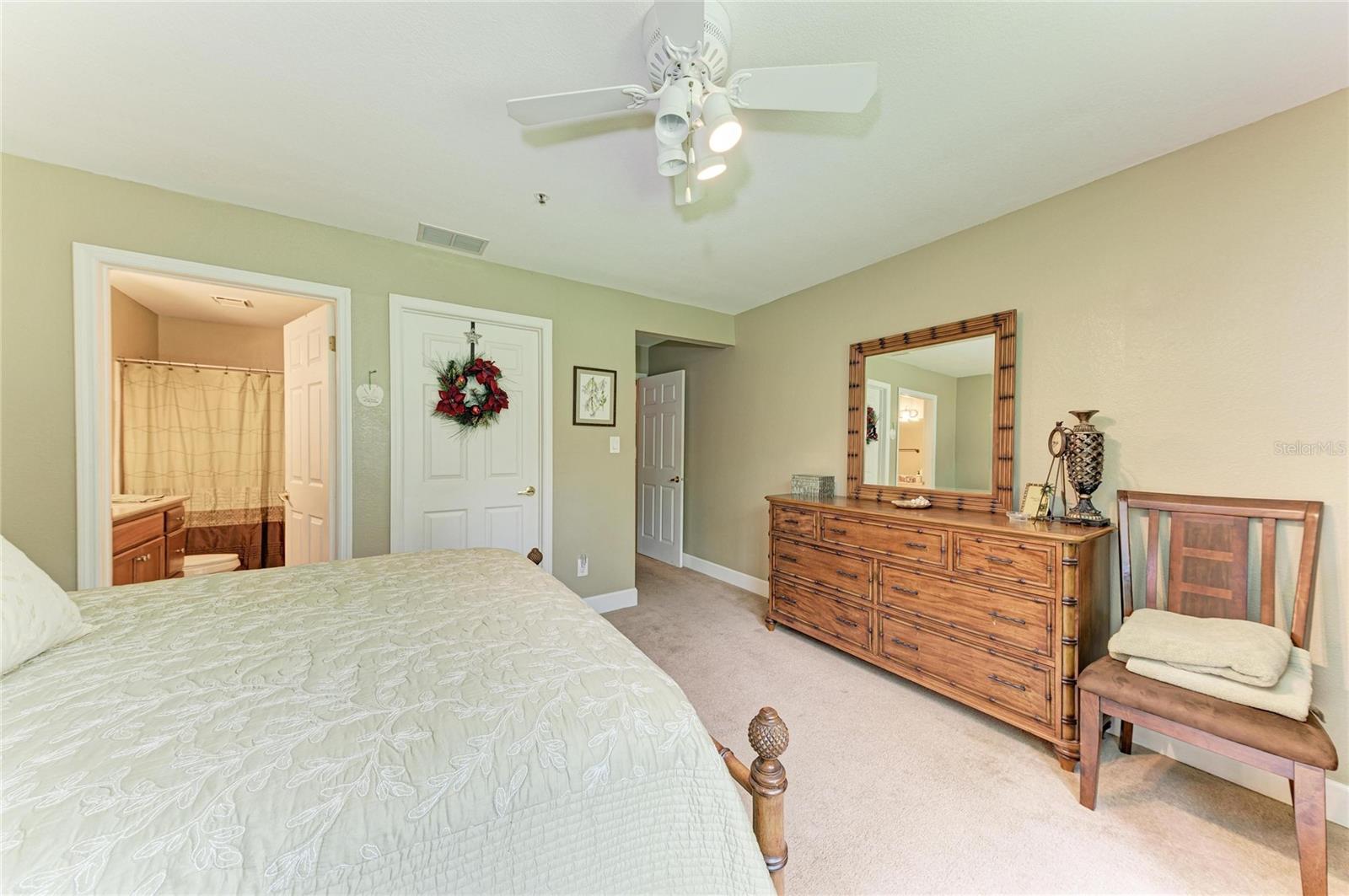 VINTAGE GRAND - Residential