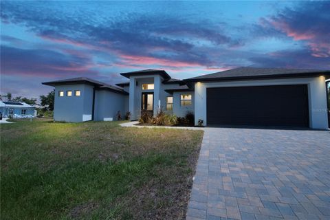 A home in PORT CHARLOTTE