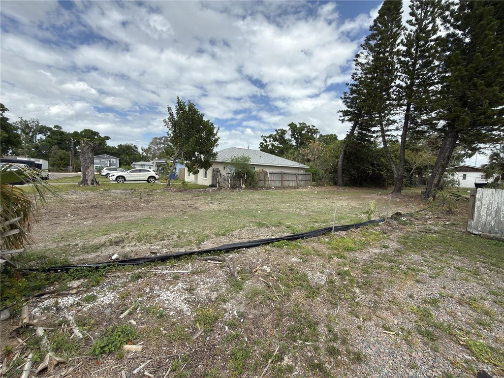 Photo of 1334 30th Street S, St Petersburg, FL 33712 (MLS # TB8495148)