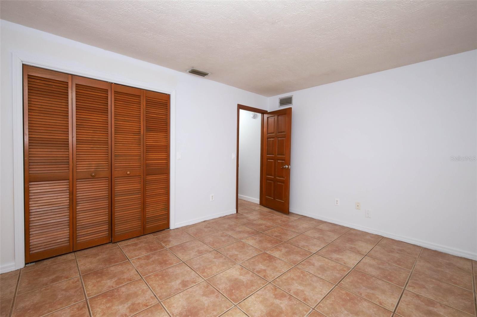 DELTONA LAKES UNIT 26 - Residential