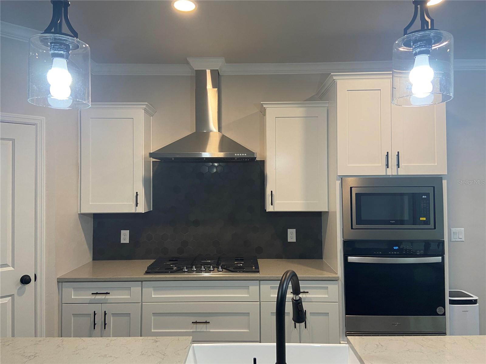 GRAND OAKS - Residential Lease