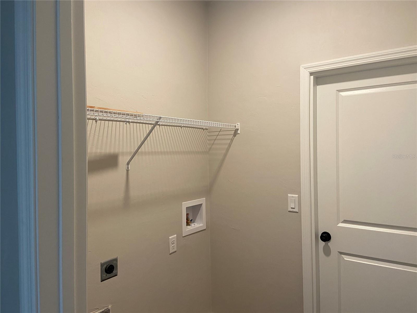 GRAND OAKS - Residential Lease