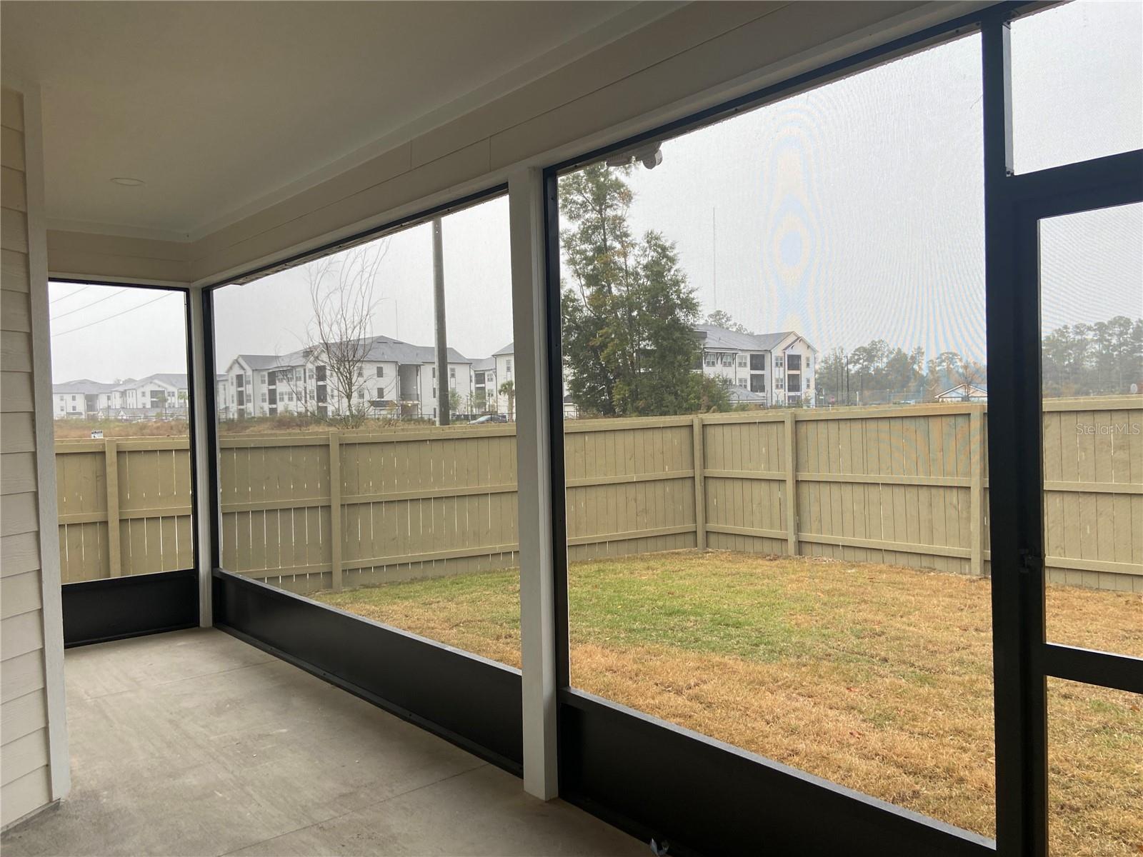 GRAND OAKS - Residential Lease