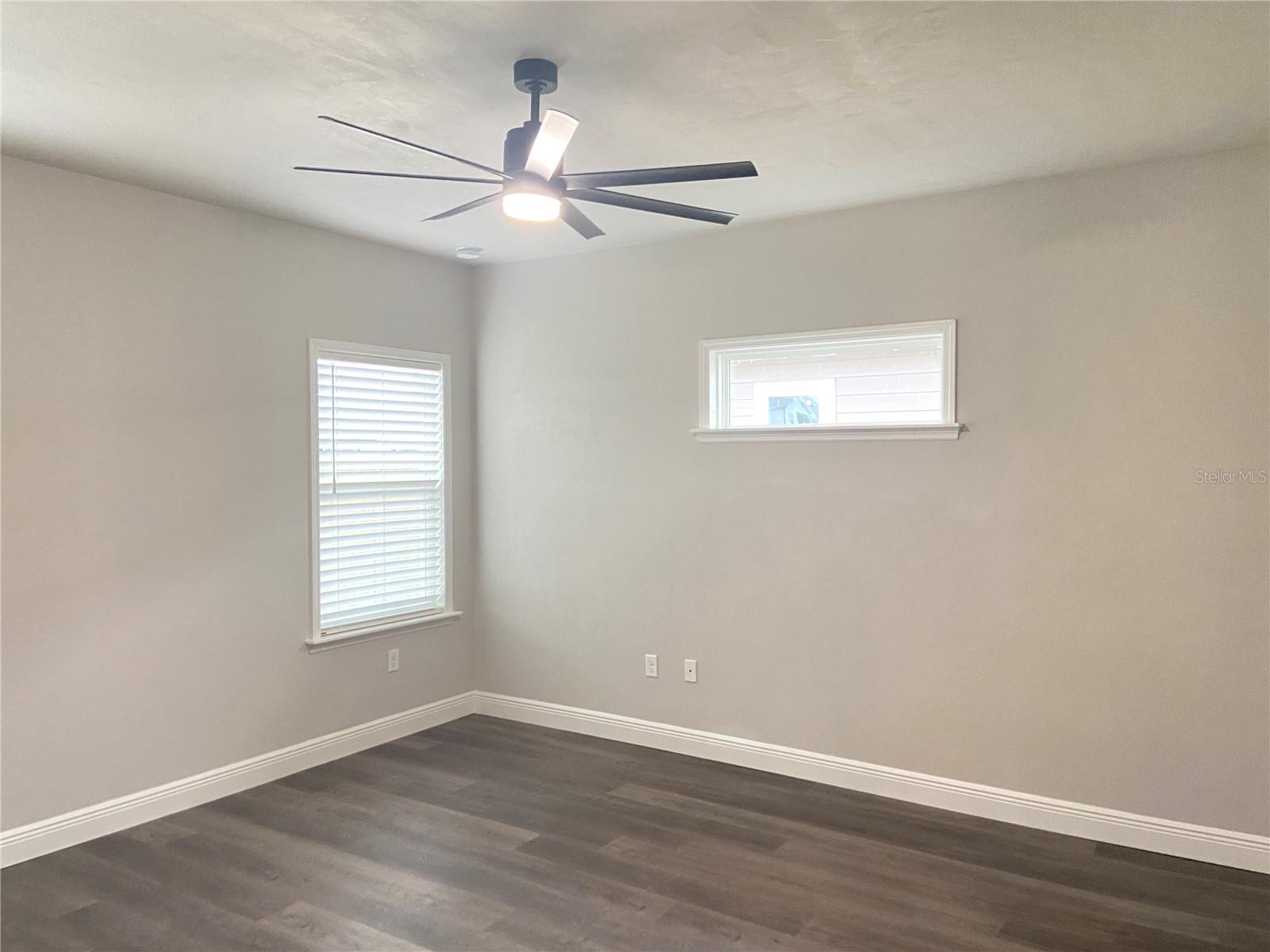 GRAND OAKS - Residential Lease