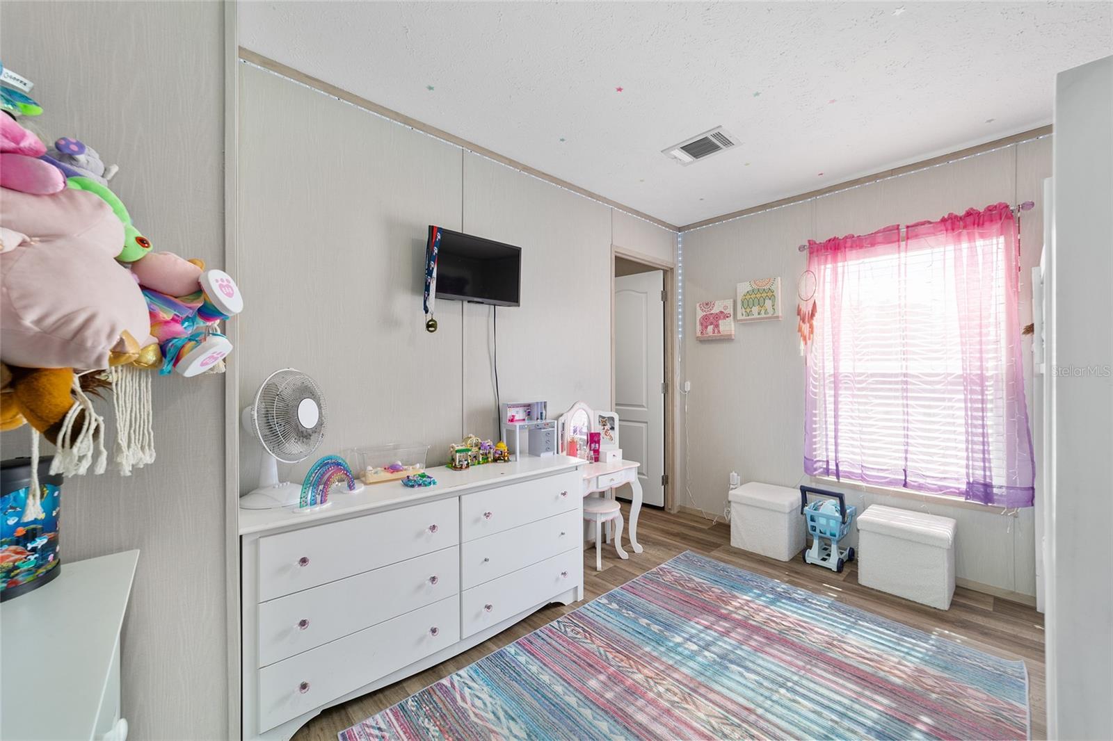 LAKE TROPICANA RANCHETTES - Residential