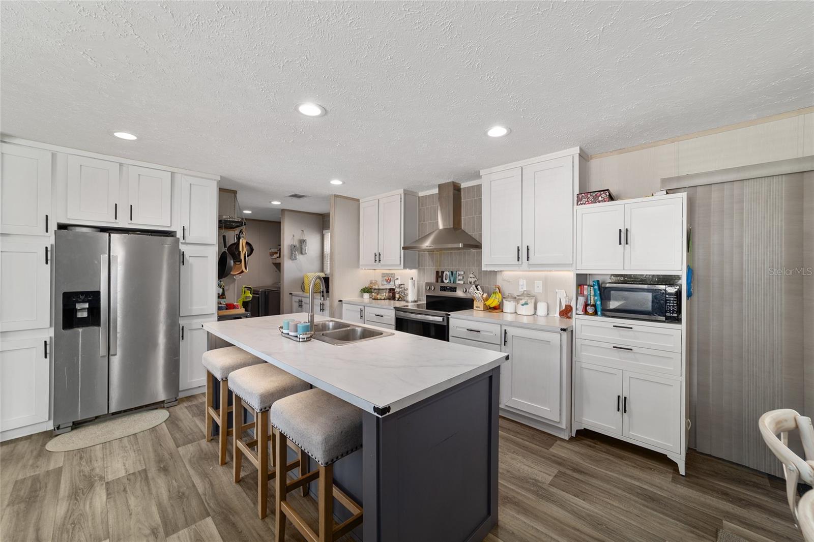 LAKE TROPICANA RANCHETTES - Residential