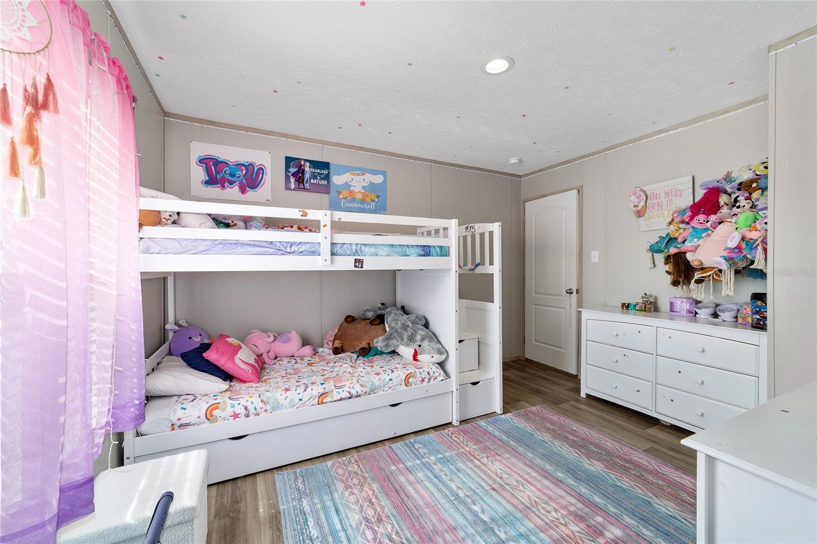 LAKE TROPICANA RANCHETTES - Residential