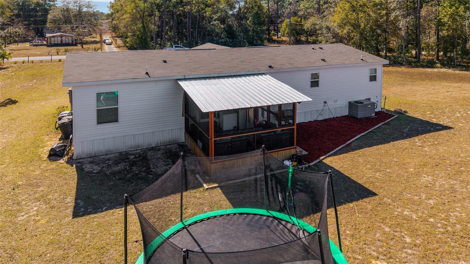 LAKE TROPICANA RANCHETTES - Residential