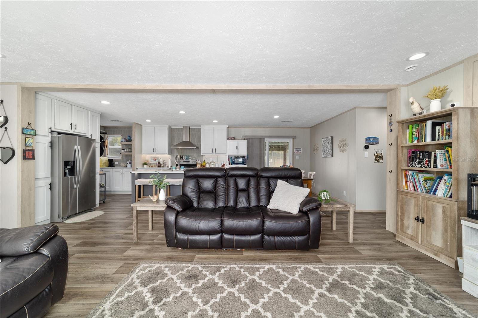 LAKE TROPICANA RANCHETTES - Residential