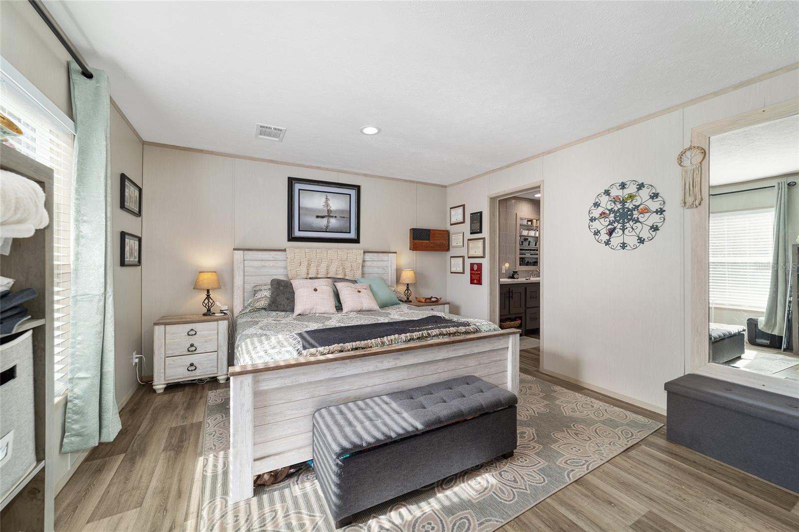 LAKE TROPICANA RANCHETTES - Residential