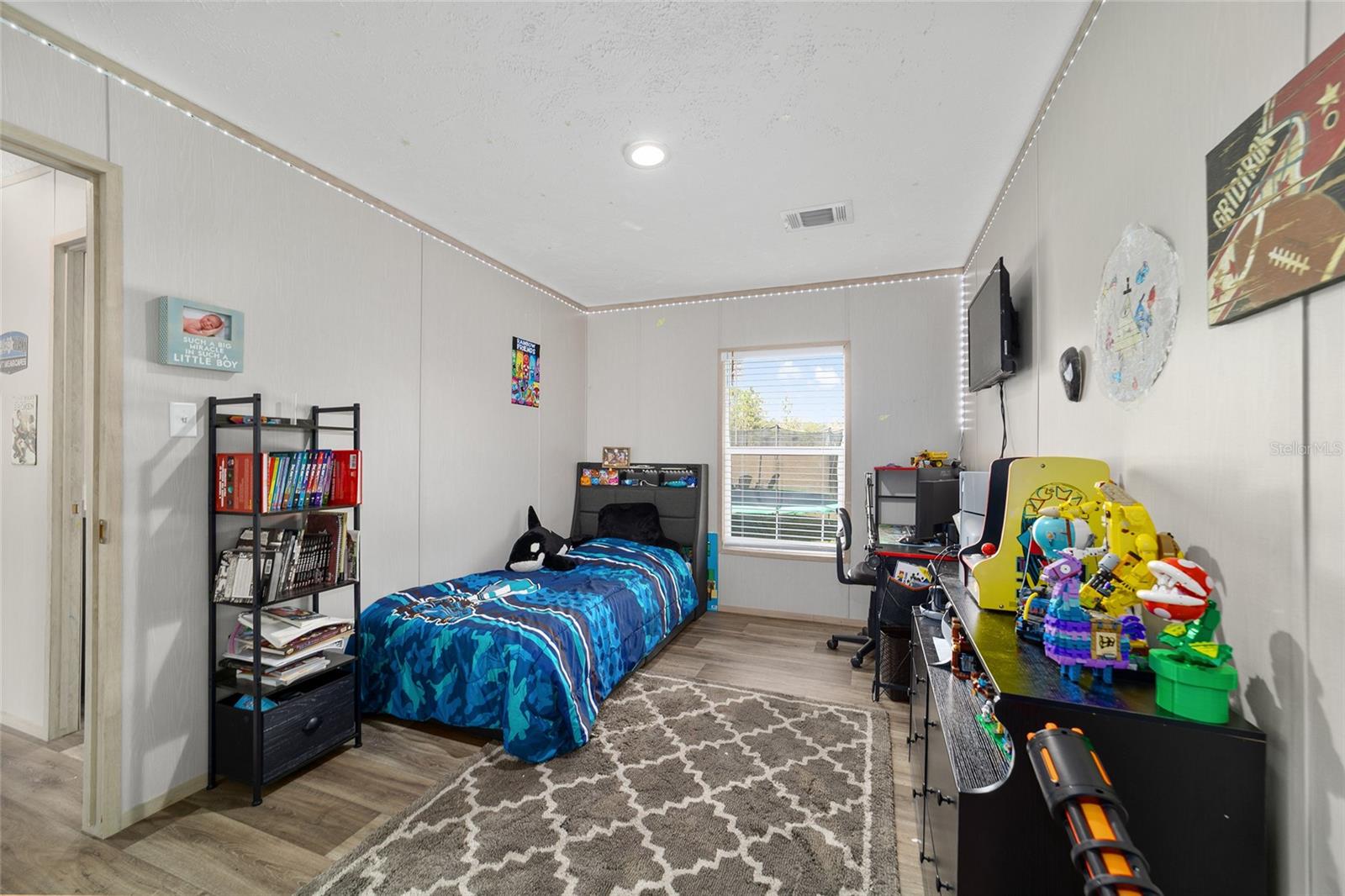 LAKE TROPICANA RANCHETTES - Residential