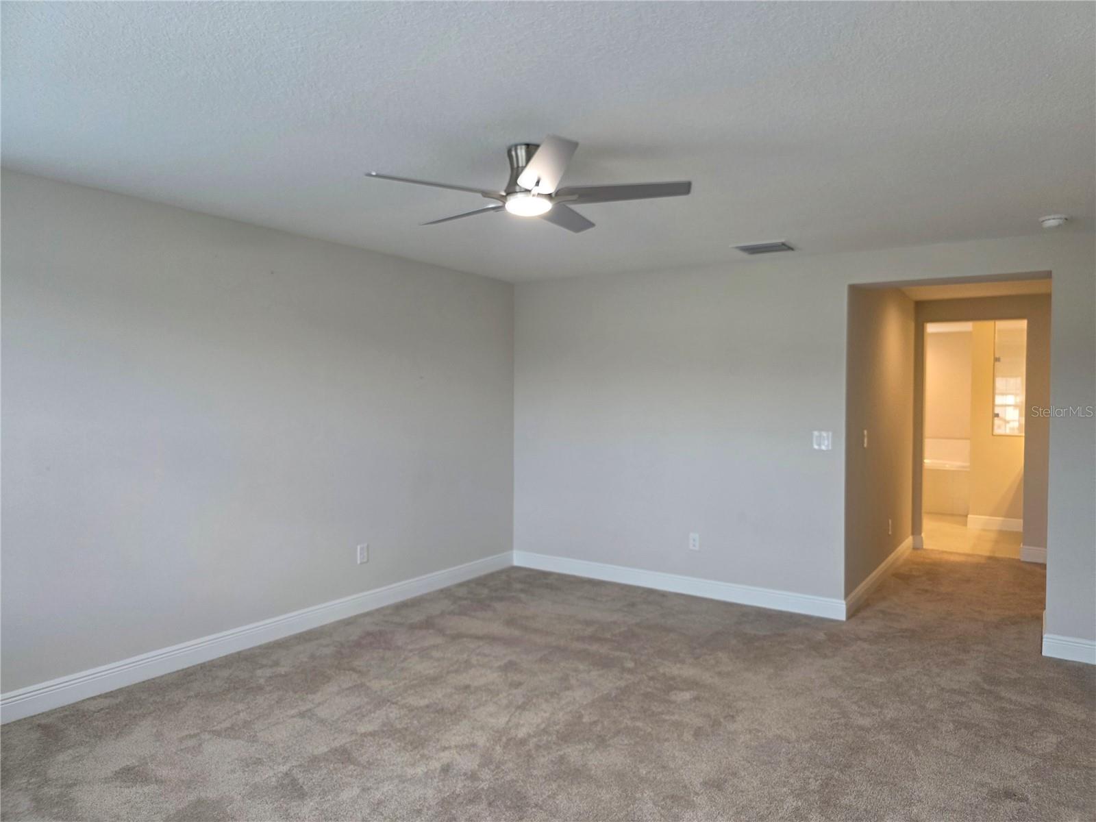 HINTON HAWKSTONE PH 2A 2B2 - Residential Lease